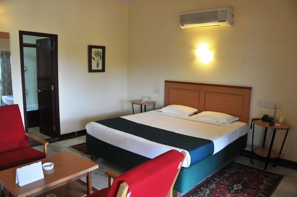 Cama Rajputana Club Resort Mount Abu Eksteriør bilde