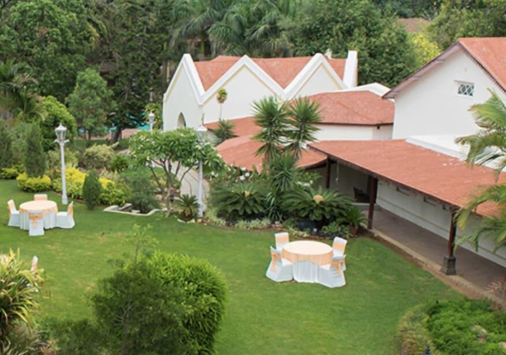 Cama Rajputana Club Resort Mount Abu Eksteriør bilde